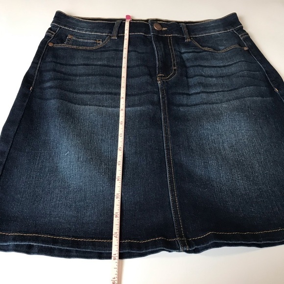 Jordache - Women’s Denim Mini Skirt with Pockets. Size: 4 - Picture 8 of 12